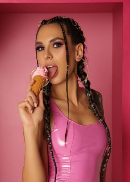 Проститутка Марта????